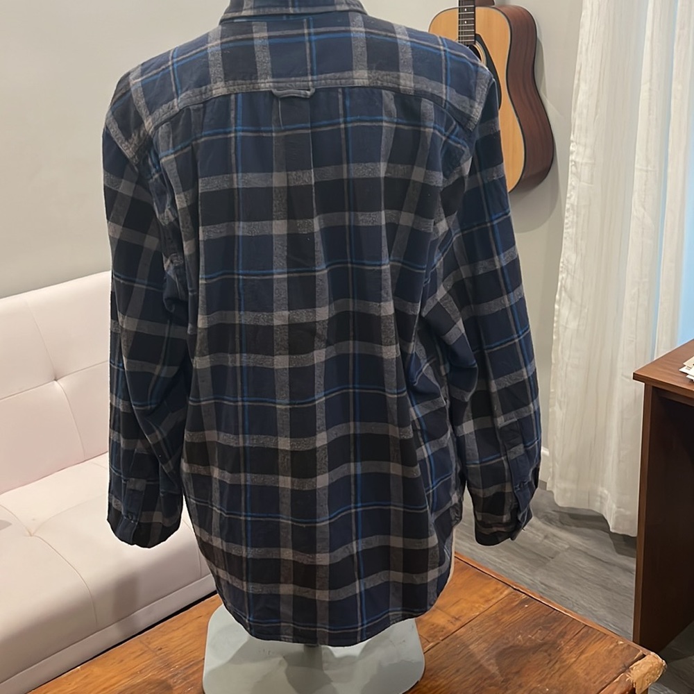 L Flannel - Picture 3 of 4